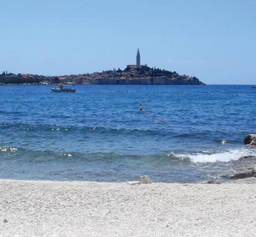Near Beach - Apartments Marica Rovinj Exteriör bild